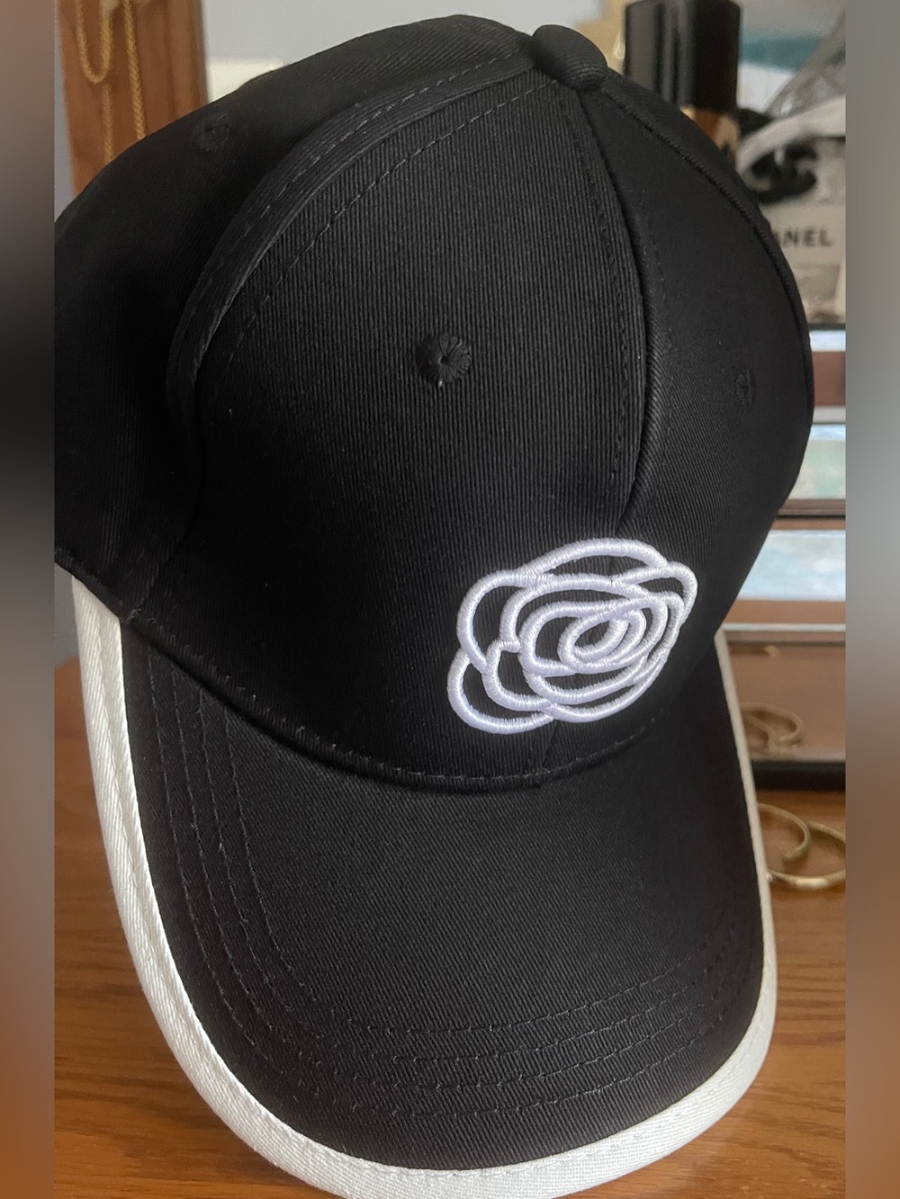 Fun Fashion New Cap Black w/white embroidered Camilla flower/Adjustable - Picture 3 of 7